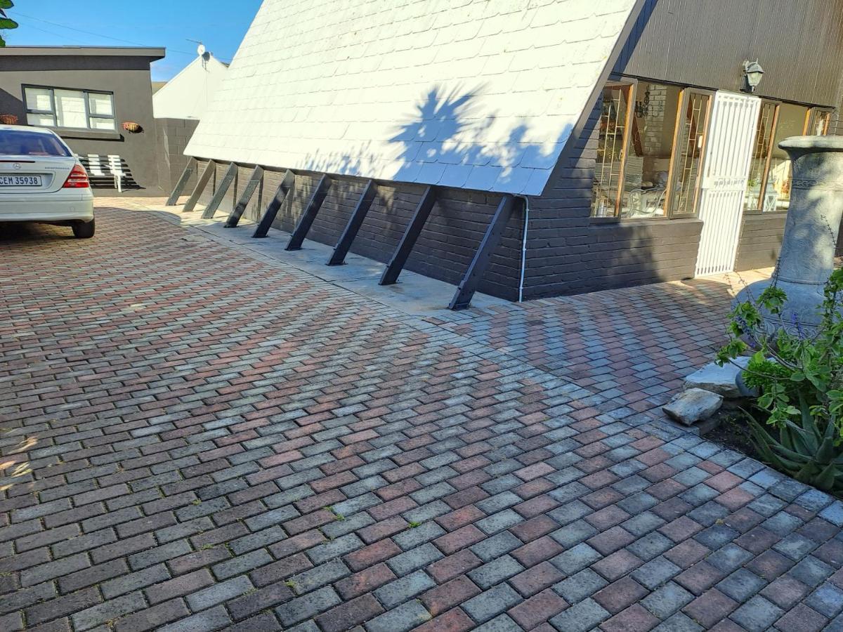 Milky Way Hotel Hermanus Exterior foto